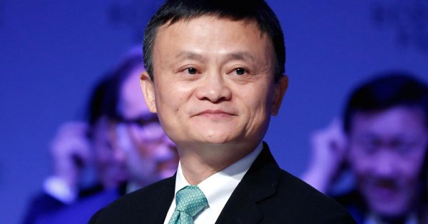 O homem mais rico da China deixa a Alibaba