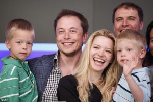 Entenda como funciona a escola criada por Elon Musk, para educar seus filhos