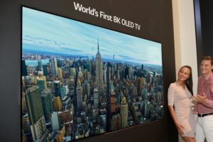 LG revela primeira TV OLED 8K do mundo