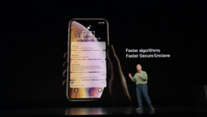 Apple anuncia iPhone XS Max com tela de 6,5 polegadas