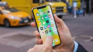 Apple deixa de vender iPhone X no Brasil