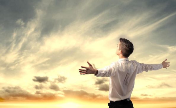 Elon Musk quer criar ‘vida eterna’ transferindo informações do cérebro para o computador