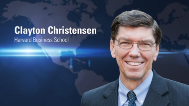 “A corrupção é adotada para ajudar as pessoas a progredir”, diz Clayton Christensen em novo livro